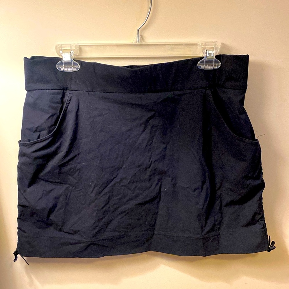 Women’s Columbia Anytime Casual Skort - size Large